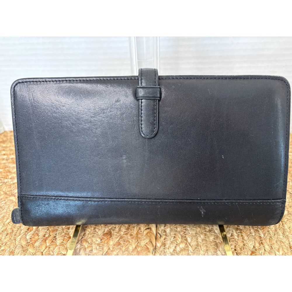 Vintage Coach Water Buffalo Leather passport/Wallet Zippered Pockets